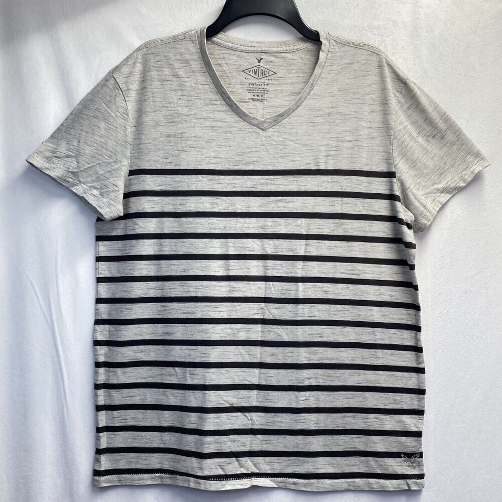 American Eagle Outfitters Vintage Fit VNeck Short Sleeve TShirt Men Medium Gray